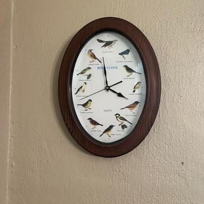 Audubon singing Bird Clock