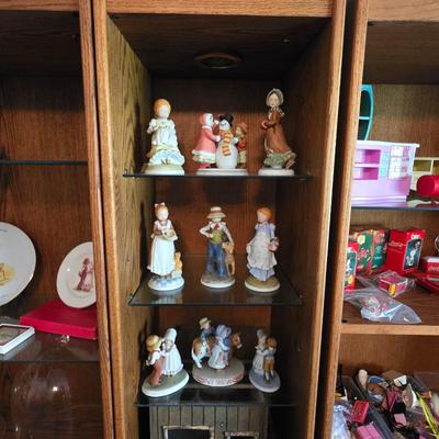 Sale Photo Thumbnail #54: Hollie Hobbie collectibles