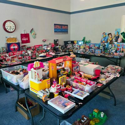 Pop culture toys and collectibles