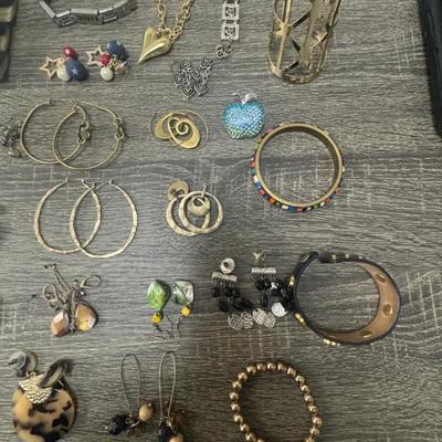 Sale Photo Thumbnail #401