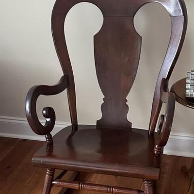 Sale Photo Thumbnail #101: Beautiful rocker