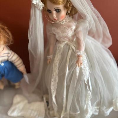 Sale Photo Thumbnail #38: Madame Alexander doll