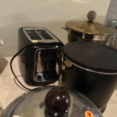 Sale Photo Thumbnail #12: Toaster