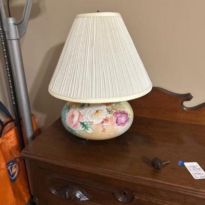 Sale Photo Thumbnail #157: Pretty painted lamp