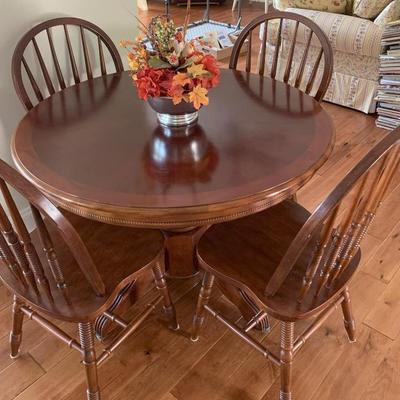 Sale Photo Thumbnail #103: Kitchen/dining room table