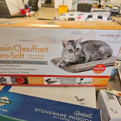 Sale Photo Thumbnail #47: Cat warming Blanket