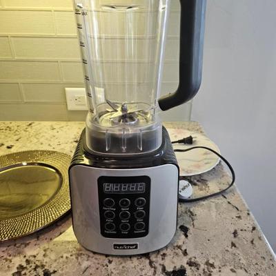Sale Photo Thumbnail #25: Mixer