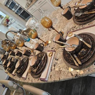 Sale Photo Thumbnail #62: Dish Set