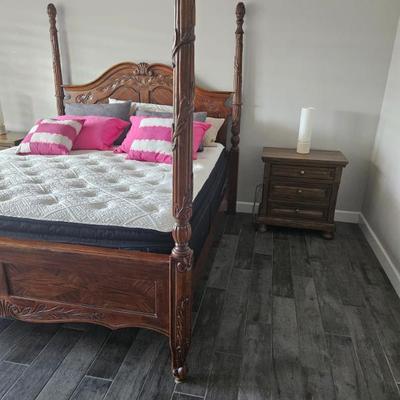 Sale Photo Thumbnail #52: King Bed Tempur-Pedic mattress