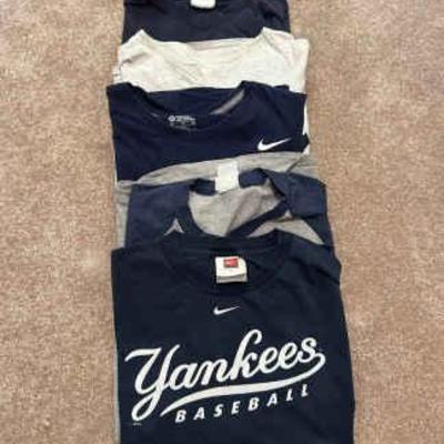 New york and detroit sports xl t shirt lot
