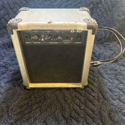 Esteban g 10 guitar amplifier