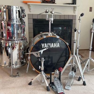 Yamaha recording custom 9000 series drum kit