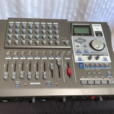 Tascam dp 01fx digital 8 track portastudio