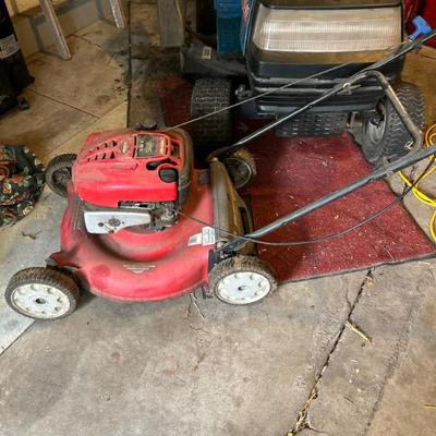 Sale Photo Thumbnail #71: Push mower 