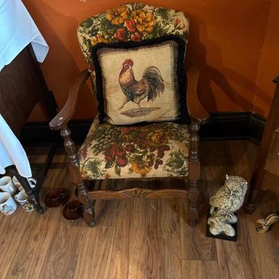 Sale Photo Thumbnail #29: Furniture 