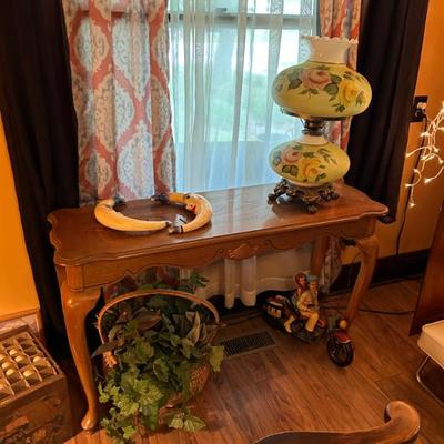 Sale Photo Thumbnail #55: Vintage furniture and lamp