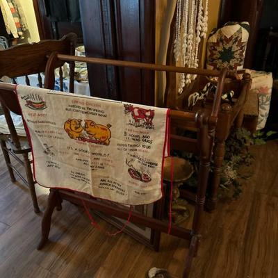 Sale Photo Thumbnail #45: Quilt rack furniture 