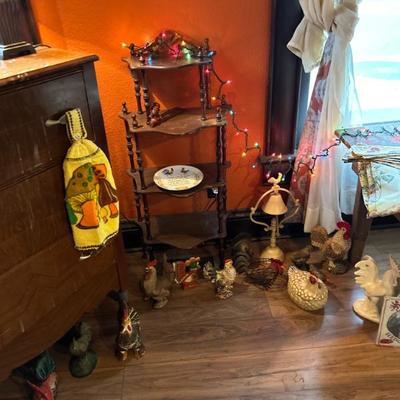 Sale Photo Thumbnail #34: Rooster collection 