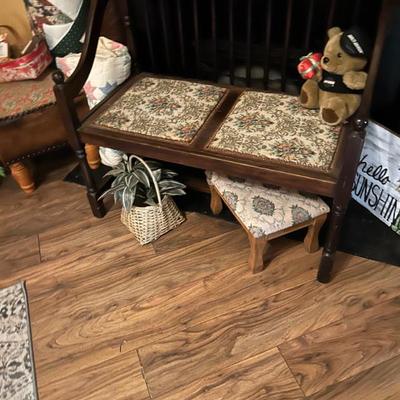 Sale Photo Thumbnail #43: Furniture 