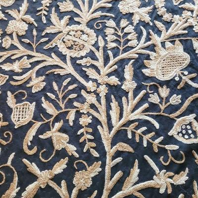 Fabric Bolt | Duralee Black and Tan Crewel | 9 yards