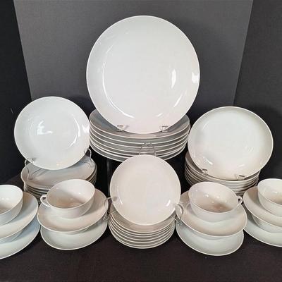 1970s Arzberg Made in Germany Sleek White China Set | Six Piece Setting for 8