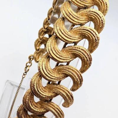 Chunky Gold Tone Monet Link Bracelet