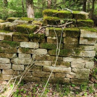 Sale Photo Thumbnail #40: paving stones