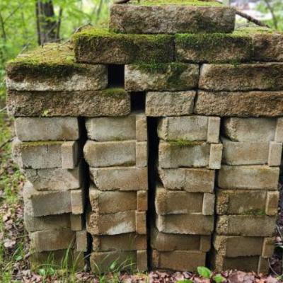 Sale Photo Thumbnail #39: paving stones