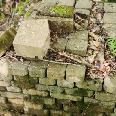 Sale Photo Thumbnail #36: paving stones