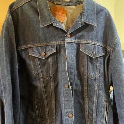 Vintage 1980's Levi's trucker jacket
