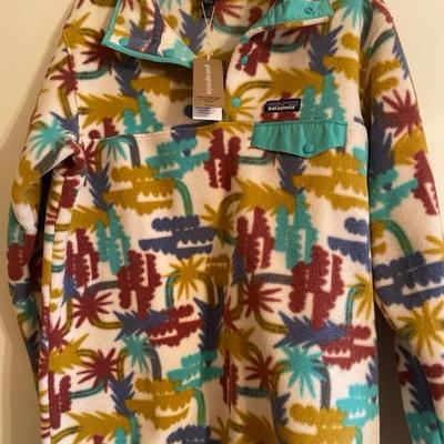 Brand new Patagonia fleece pullover