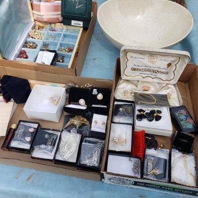 Sale Photo Thumbnail #195