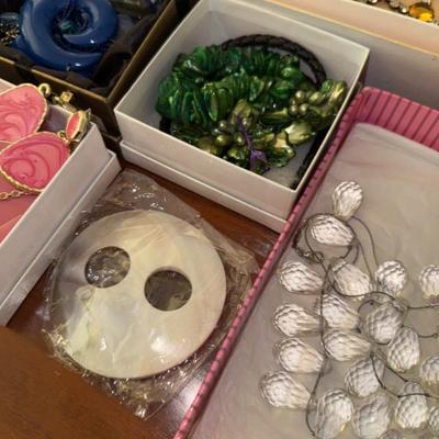Sale Photo Thumbnail #144