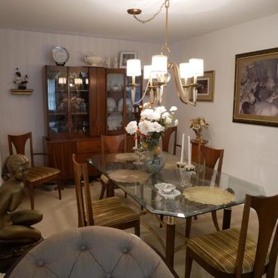 Sale Photo Thumbnail #391