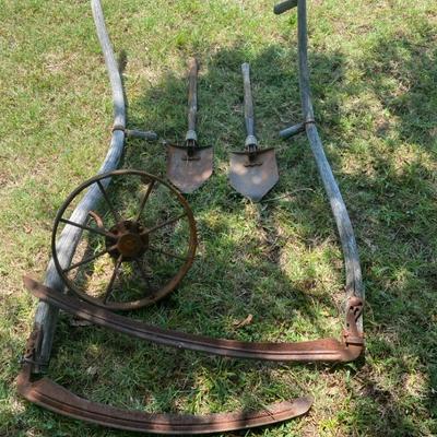 Antique Garden