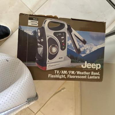 Jeep tv/am radio weather band