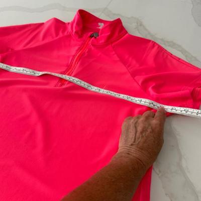 XL golf shirt by TZUTZU