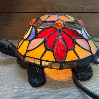 Tiffany Style Turtle Accent Lamp