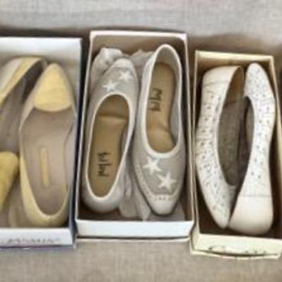 Women’s Shoes (Size 8)