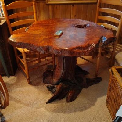 wow!! burl dining table
4 rattan chairs