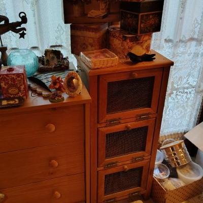 pine dresser mini pie safe