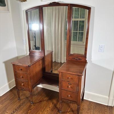 French Provincial Style Vanity Table/Mirrors | Antique French Provincial style walnut vanity table features dovetail drawers, a tri-fold...