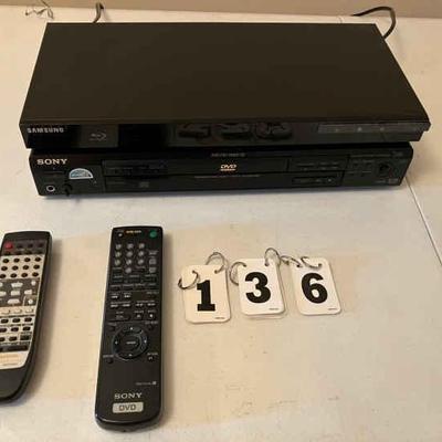 136-HALL: DVD/Video & Blu-Ray Decks