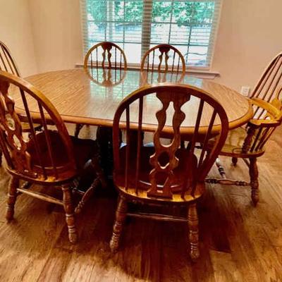 045-KIT: Oak Dining Table and 6 Chairs