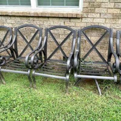 120-LAU: Outdoor Chairs