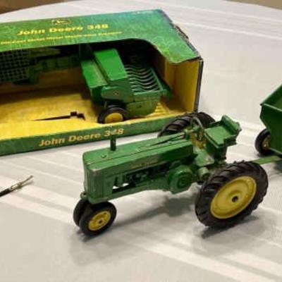 015-LR: John Deere Trio