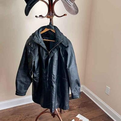 072-MBR: Western Apparel Vignette