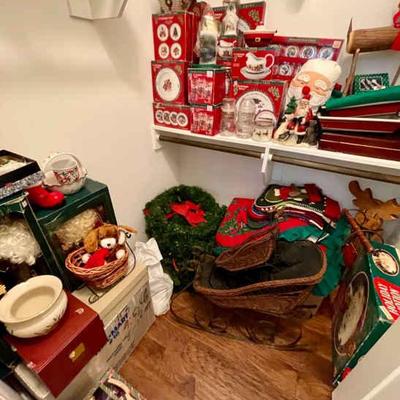 027-BR2C: Christmas Mystery Lot