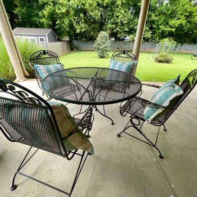 086-PAT: Iron Outdoor Dining Set