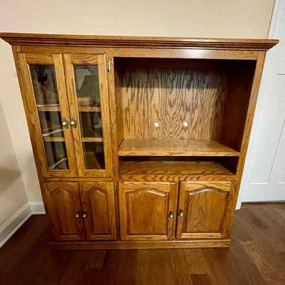 083-MBR: Oak Entertainment Center
